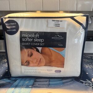 Microloft Softer Sleep Duvet Cover Set - Cream by Berkshire Blanket